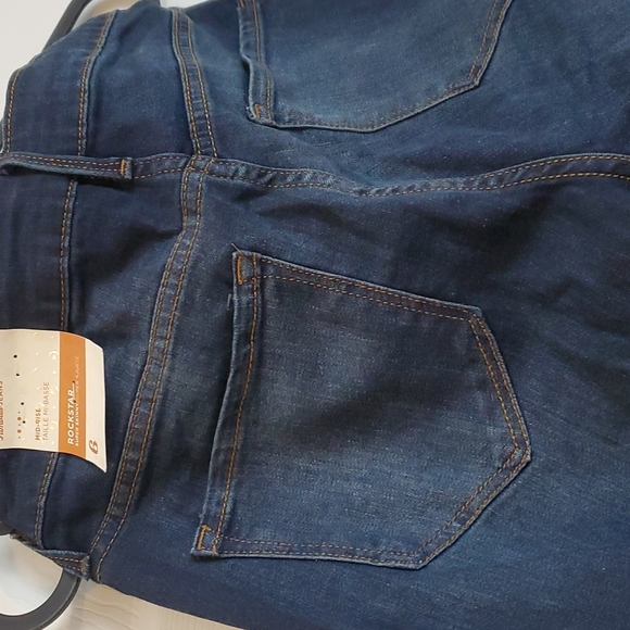 NWT dark blue Old Navy skinny jeans - Picture 4 of 4